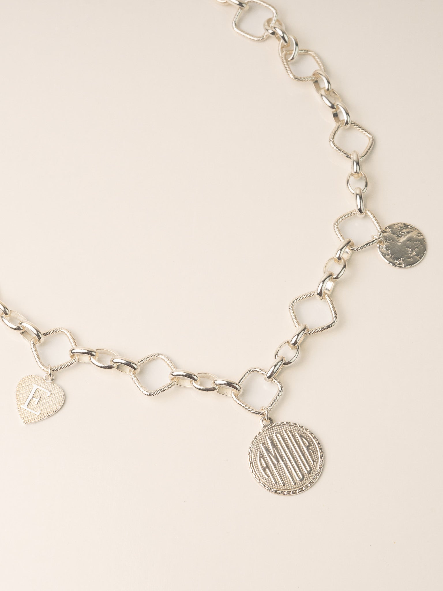 Collier Miley
