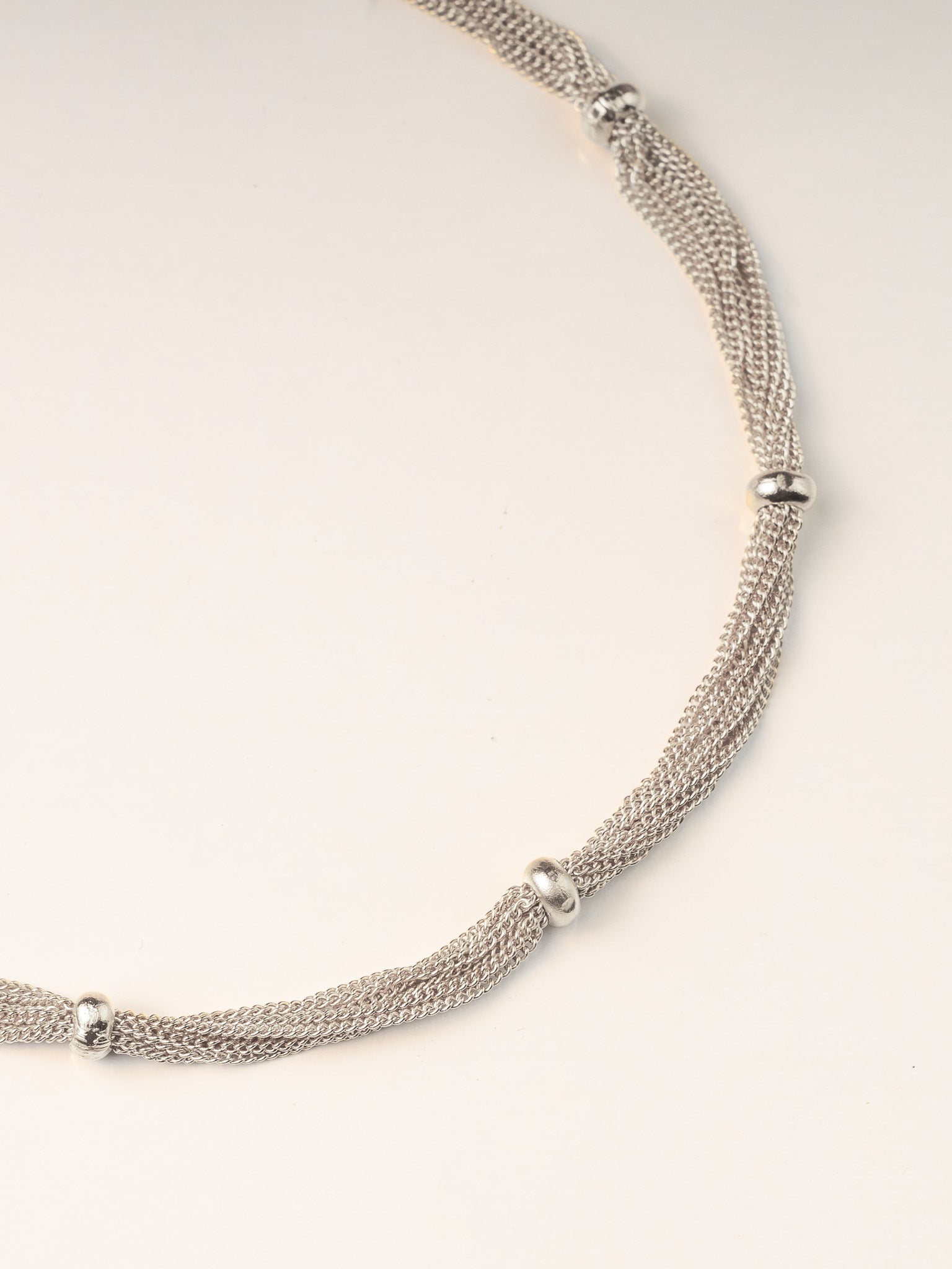 Collier Sarah