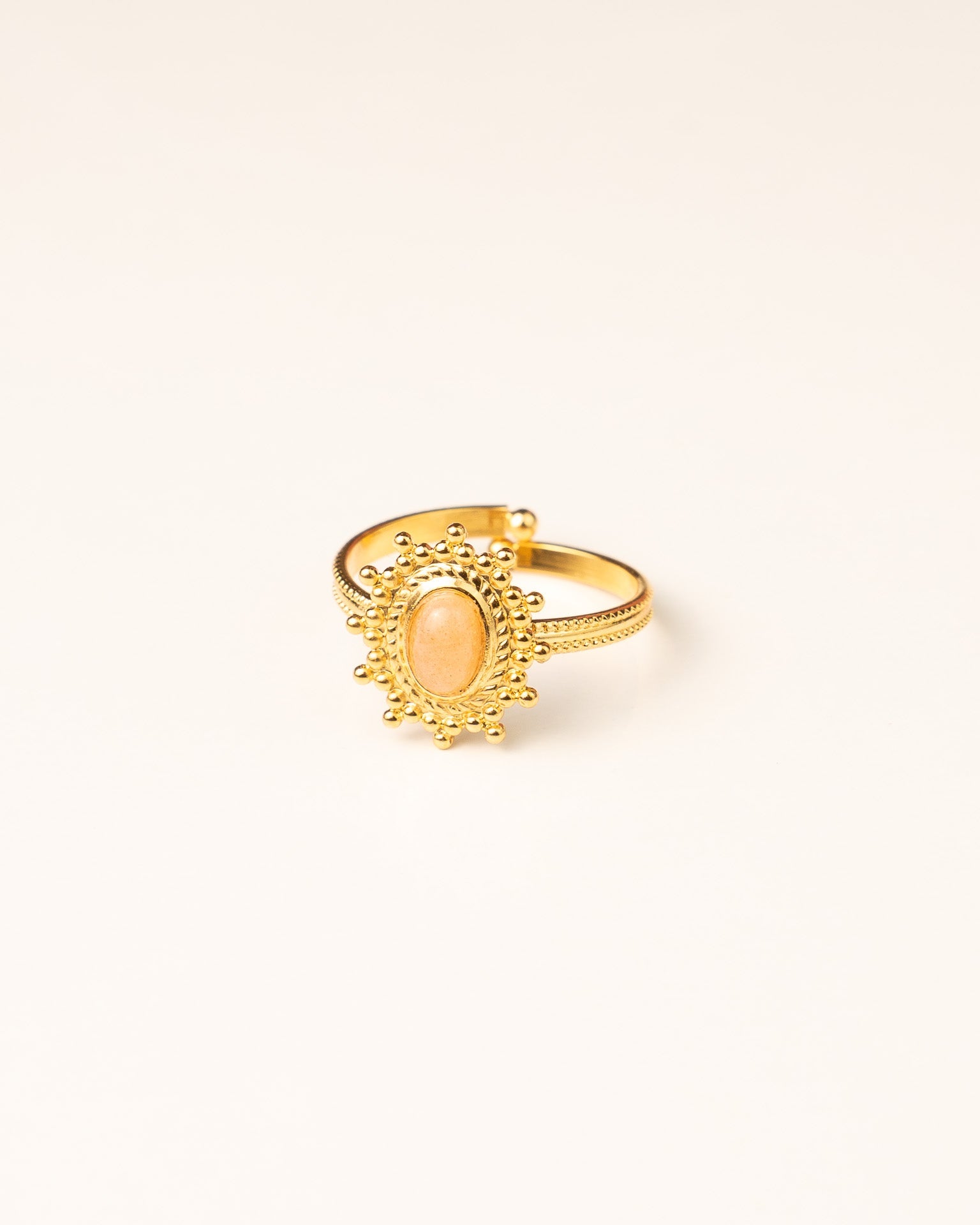 Bague pour femme plaqué or ajustable médaillon soleil et pierre de soleil naturelle