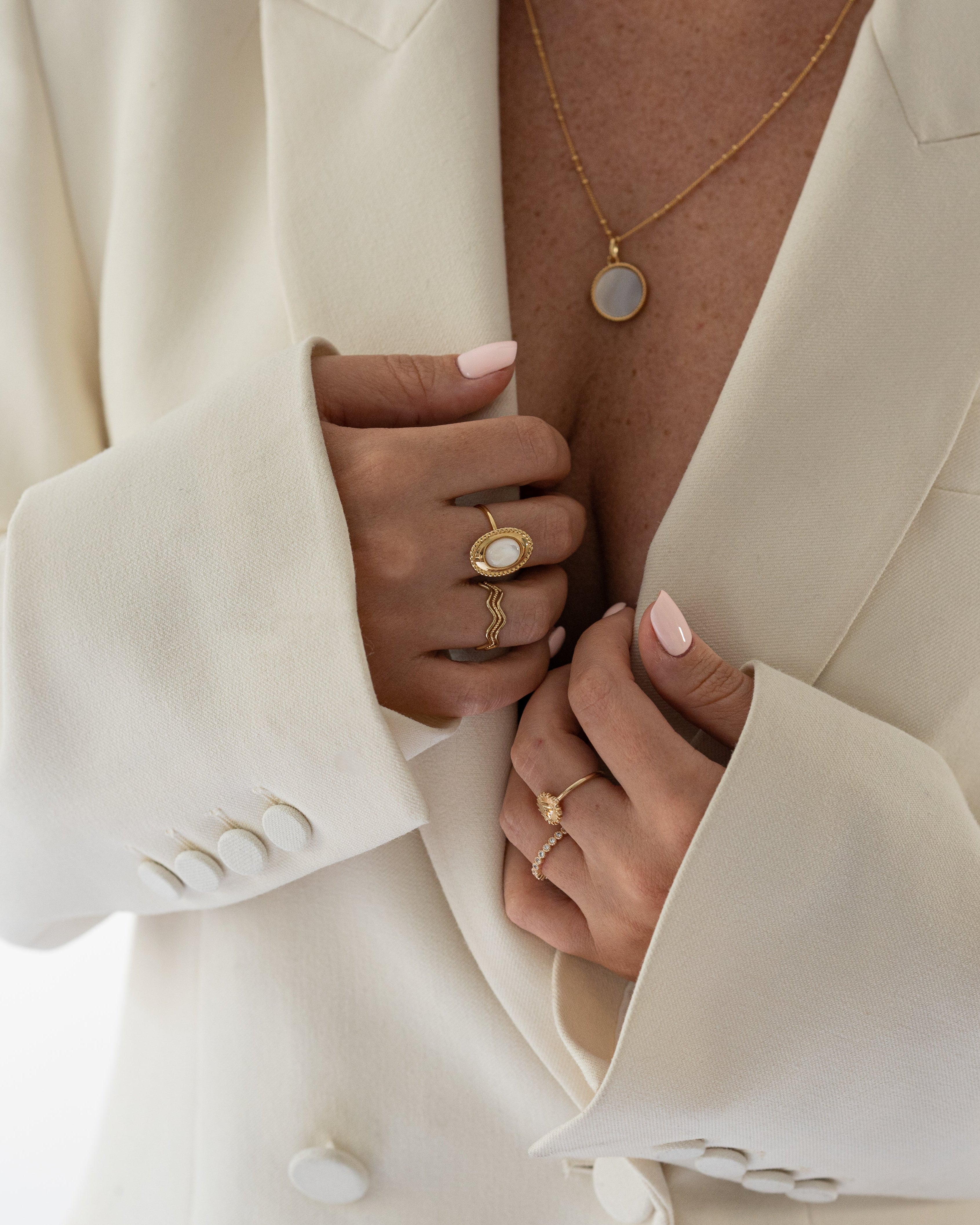 Bague pour femme plaqué or ajustable trois anneaux vague zigzag