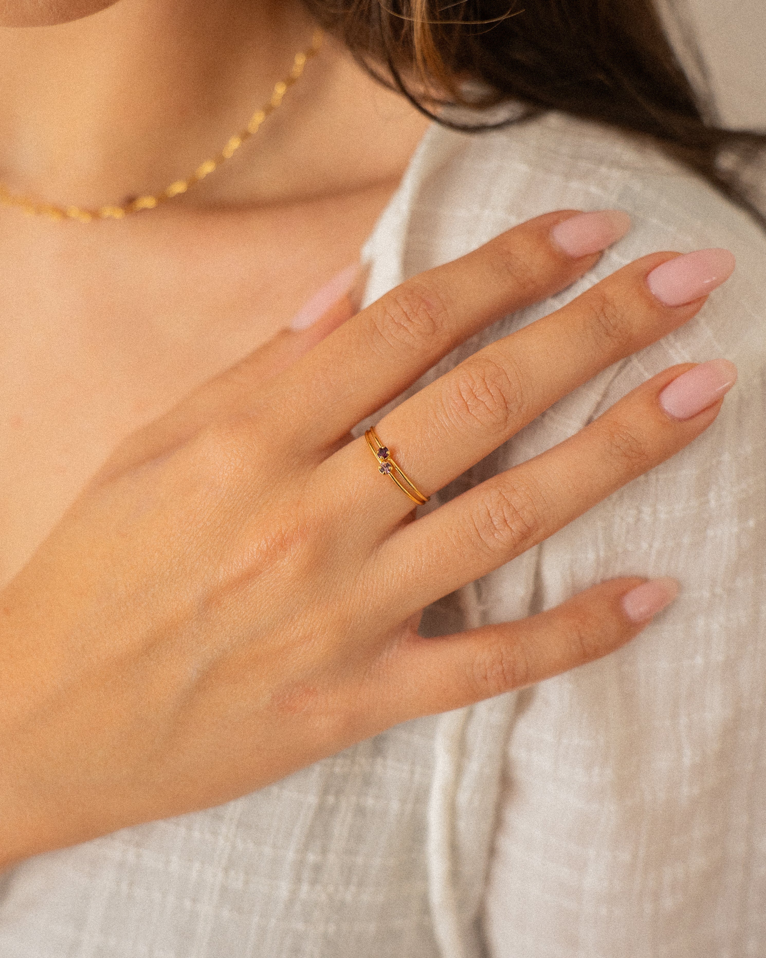 Duo de bagues pour femme minimaliste plaqué or ajustable anneau fin serti de cristaux/strass violets