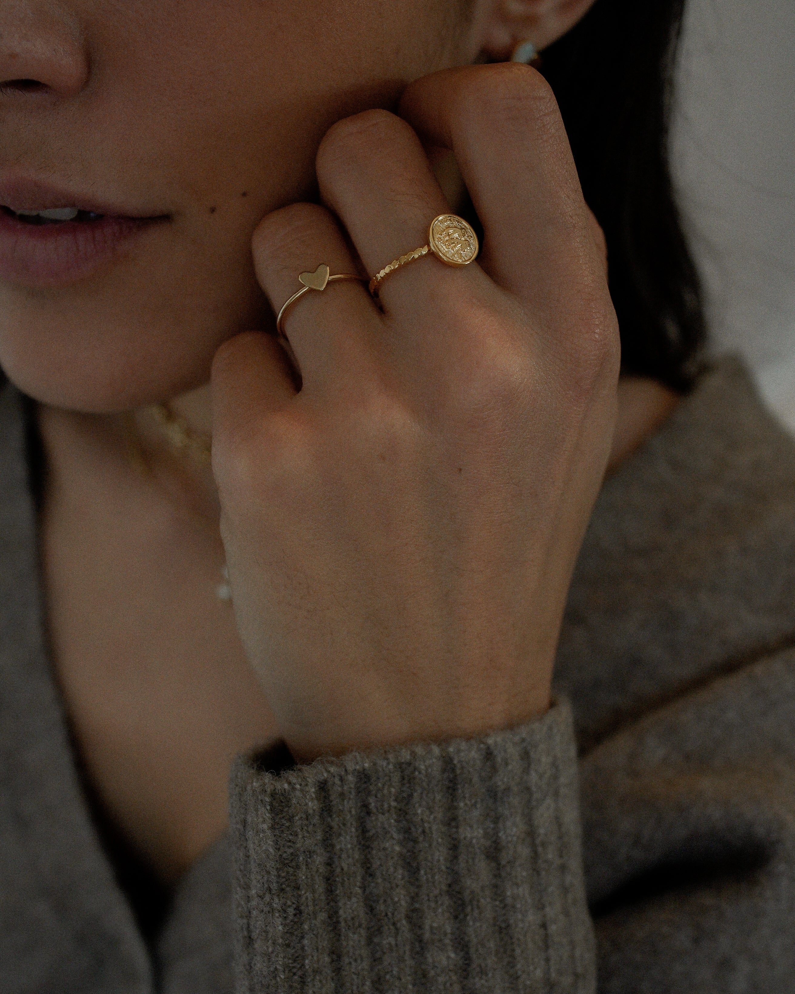Bague pour femme plaqué or ajustable médaillon signe astrologique gémeaux