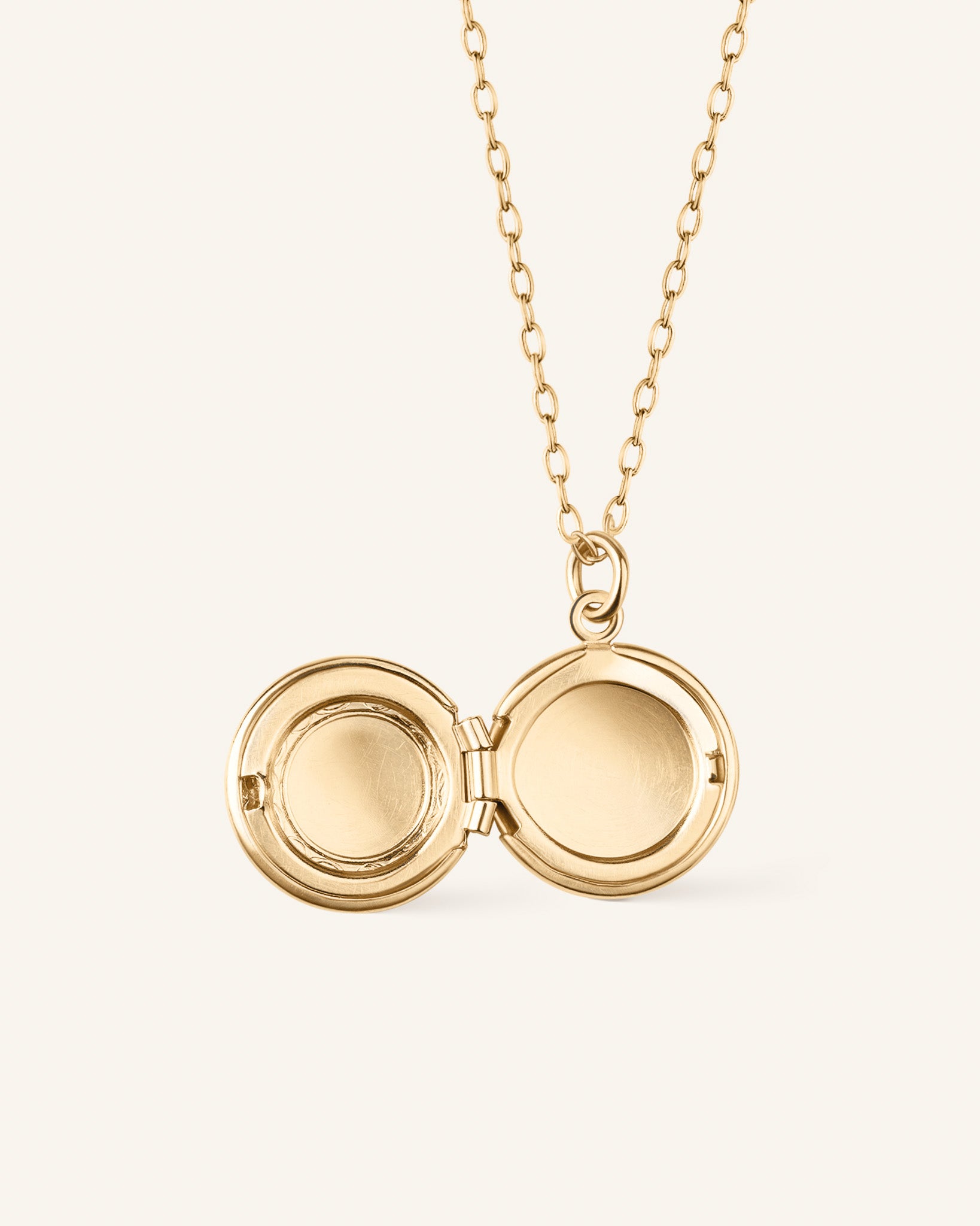 Collier Médaillon - Le Confident