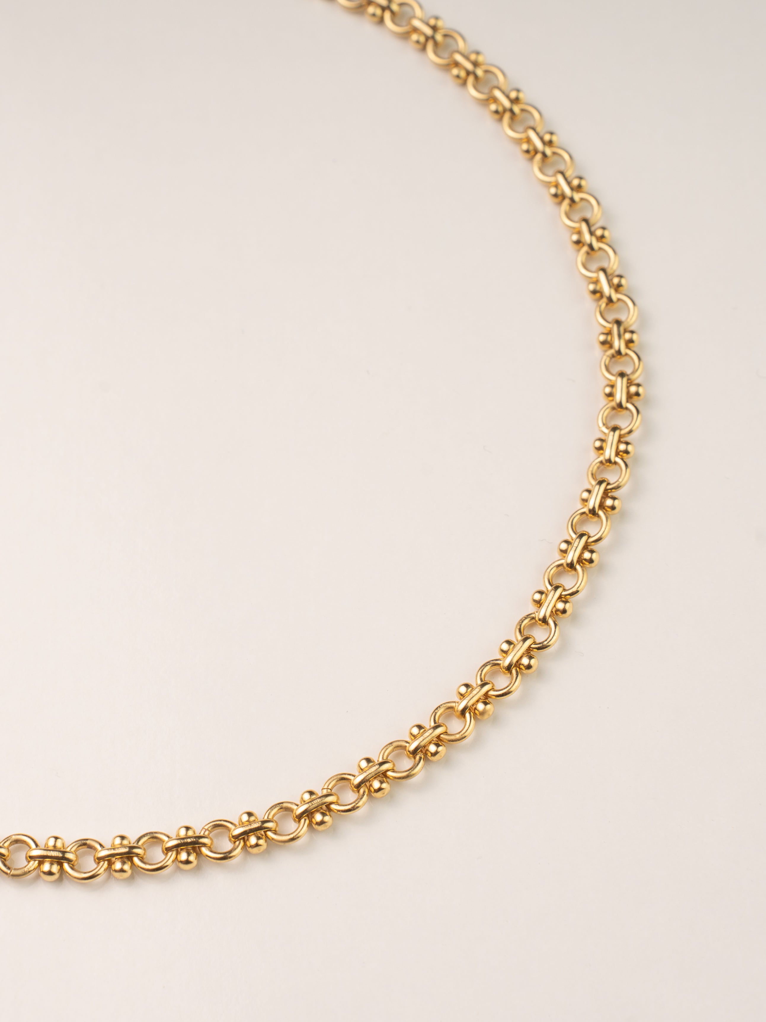 Collier Jane