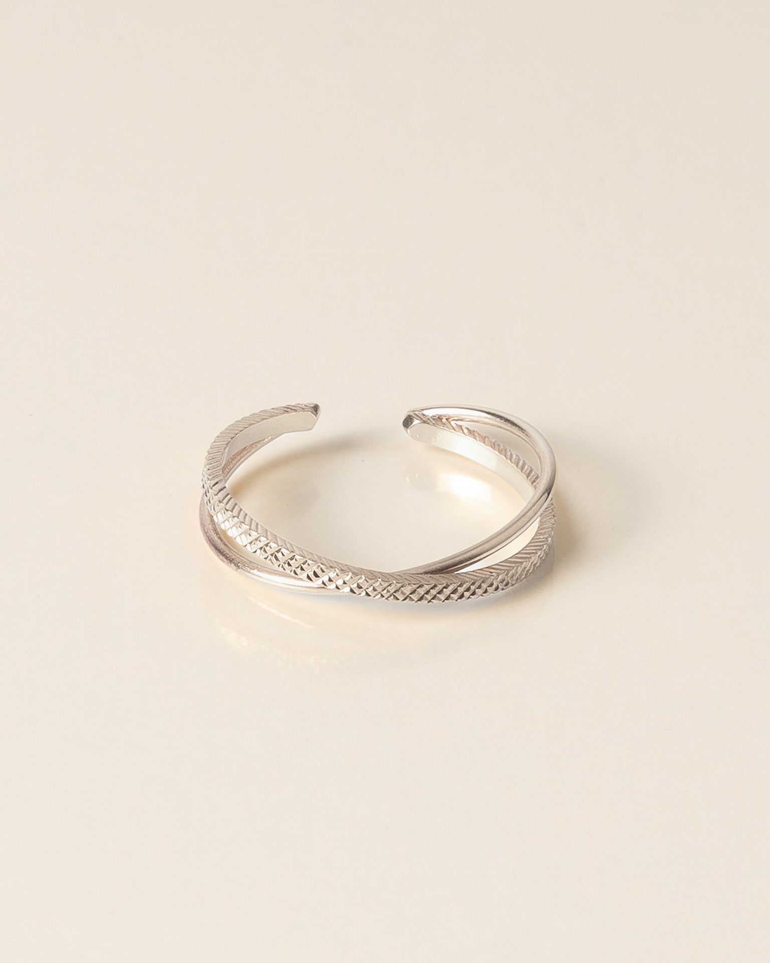 Bague pour femme plaqué argent ajustable double anneau texturé entrelacé
