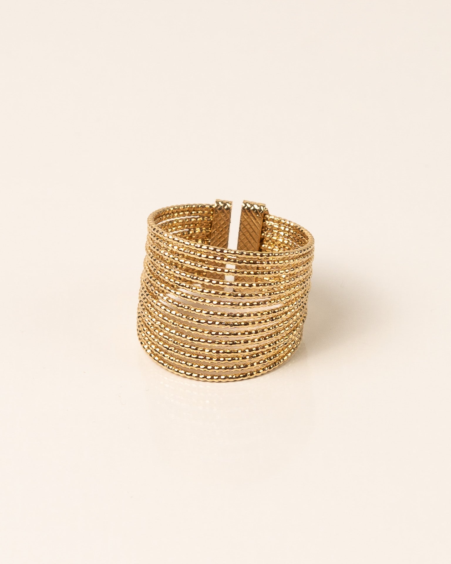 Bague large pour femme plaqué or ajustable multi anneaux texturés 